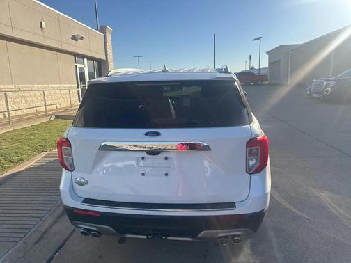 2022 Ford Explorer King Ranch