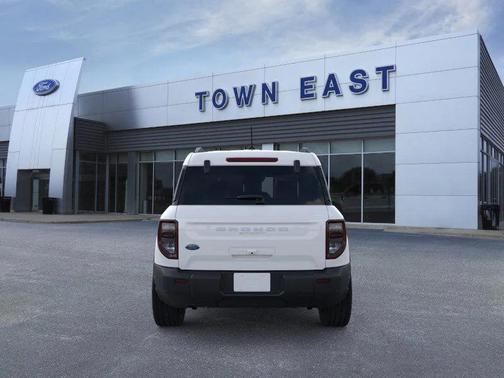 Oxford White 2025 Ford Bronco Sport Big Bend