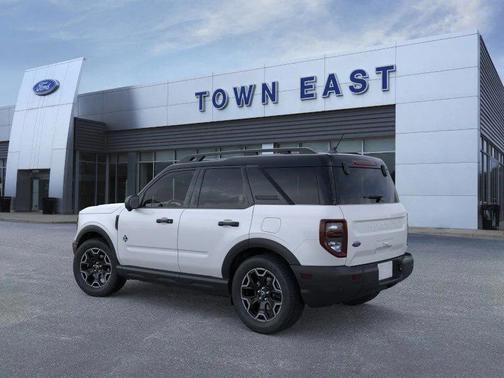 Space White Metallic 2026 Ford Bronco Sport Outer Banks