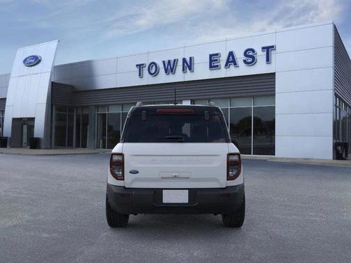 Space White Metallic 2026 Ford Bronco Sport Outer Banks