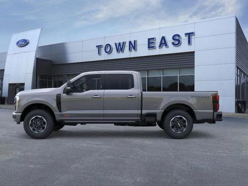 2026 Ford F-250 Platinum