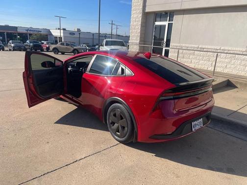 2024 Toyota Prius LE