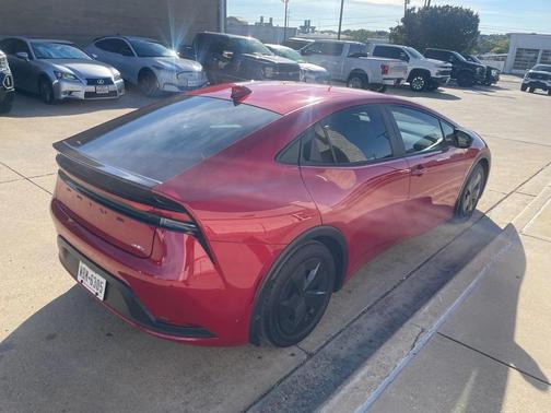 2024 Toyota Prius LE