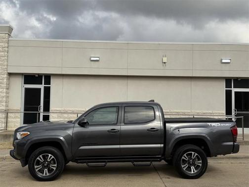 2018 Toyota Tacoma TRD Sport