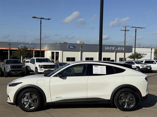 2023 Ford Mustang Mach-E Select