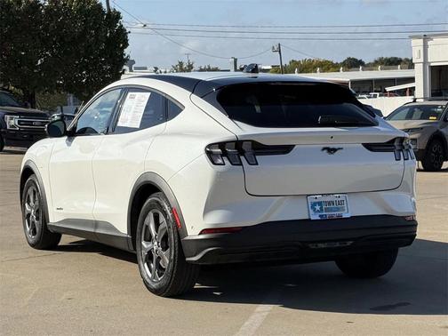 2023 Ford Mustang Mach-E Select