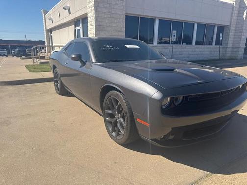 2020 Dodge Challenger SXT