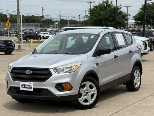 Ingot Silver Metallic 2017 Ford Escape S