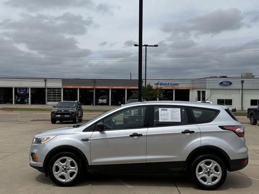 Ingot Silver Metallic 2017 Ford Escape S