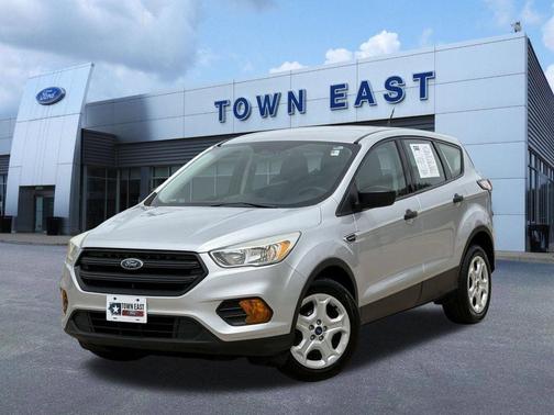 Ingot Silver Metallic 2017 Ford Escape S