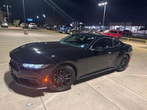 2025 Ford Mustang EcoBoost