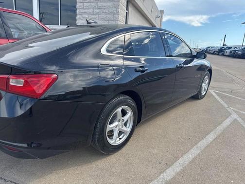 2017 Chevrolet Malibu 1LS