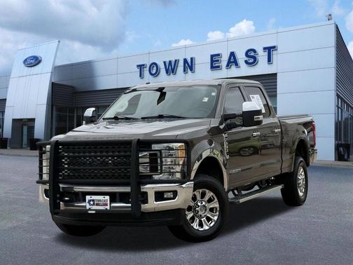 Caribou Metallic 2017 Ford F-250 XLT