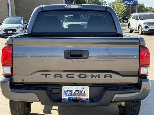 2020 Toyota Tacoma SR