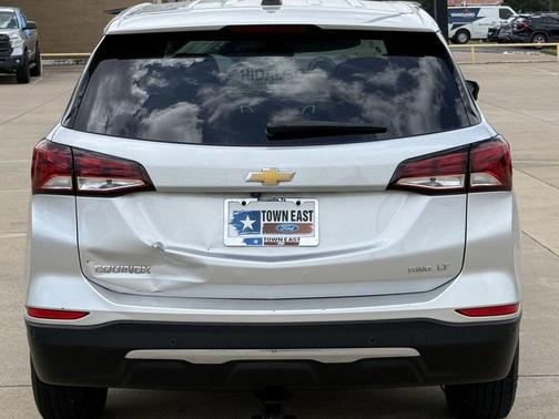 Silver Ice Metallic 2022 Chevrolet Equinox 1LT