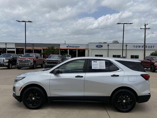 Silver Ice Metallic 2022 Chevrolet Equinox 1LT