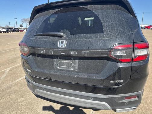 2024 Honda Pilot Elite