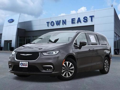 2023 Chrysler Pacifica Hybrid Touring L