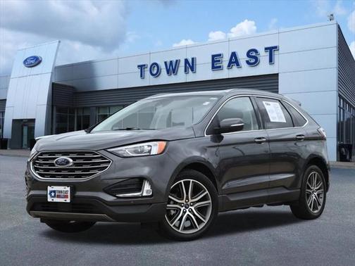 2020 Ford Edge Titanium
