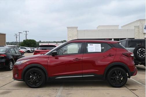 2023 Nissan Kicks SR