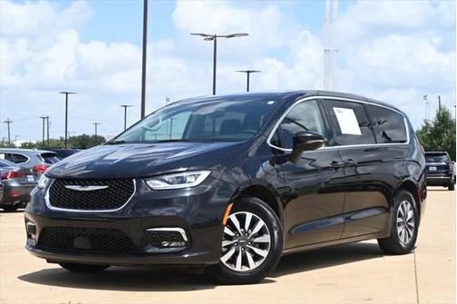 2023 Chrysler Pacifica Hybrid Touring L