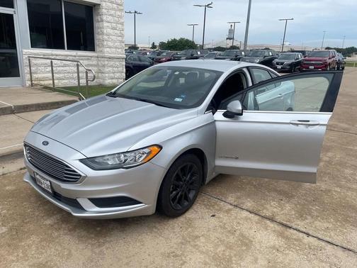 2017 Ford Fusion Hybrid SE