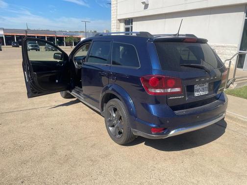 2020 Dodge Journey Crossroad