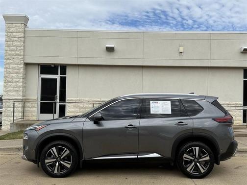 2022 Nissan Rogue Platinum