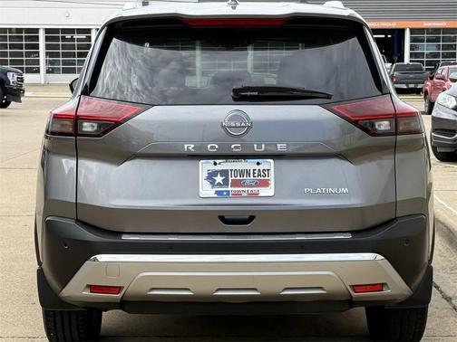 2022 Nissan Rogue Platinum