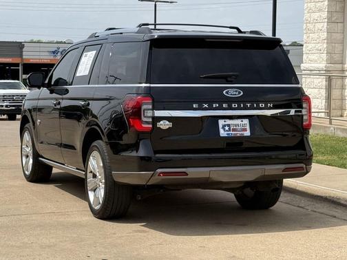 Agate Black Metallic 2024 Ford Expedition King Ranch