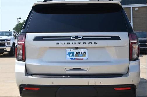 2023 Chevrolet Suburban 4WD Z71