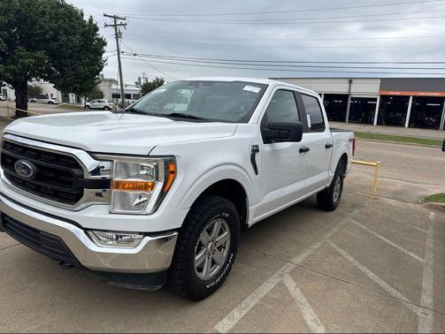 Oxford White 2021 Ford F-150 XLT