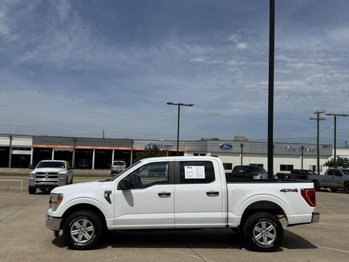 Oxford White 2021 Ford F-150 XLT