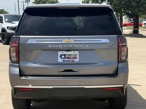 Satin Steel Metallic 2021 Chevrolet Suburban LS