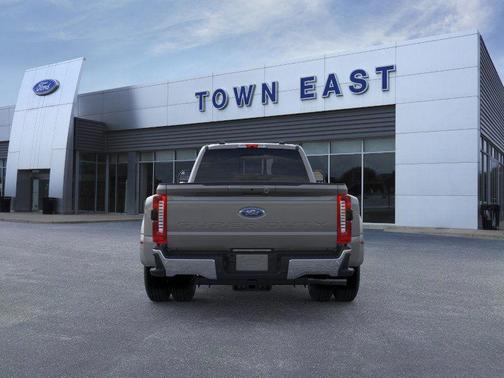 2026 Ford F-350 Lariat