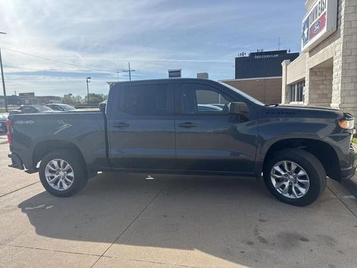 2021 Chevrolet Silverado 1500 Custom