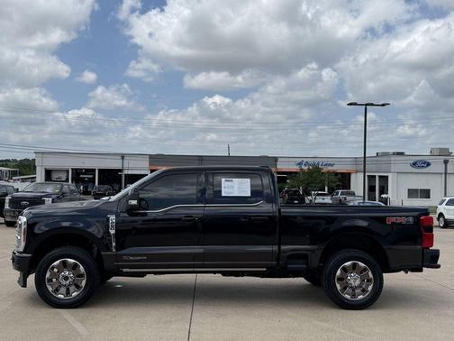 Agate Black Metallic 2025 Ford F-250 King Ranch