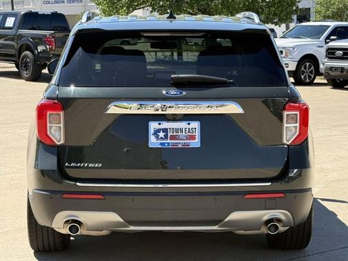 Forged Green Metallic 2022 Ford Explorer Limited