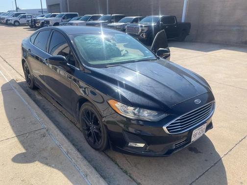 2020 Ford Fusion SE