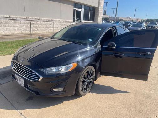 2020 Ford Fusion SE