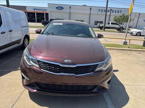Sangria 2020 Kia Optima LX