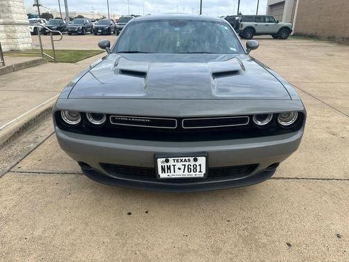2019 Dodge Challenger SXT