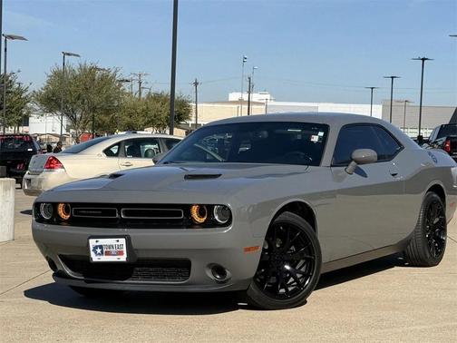 2019 Dodge Challenger SXT
