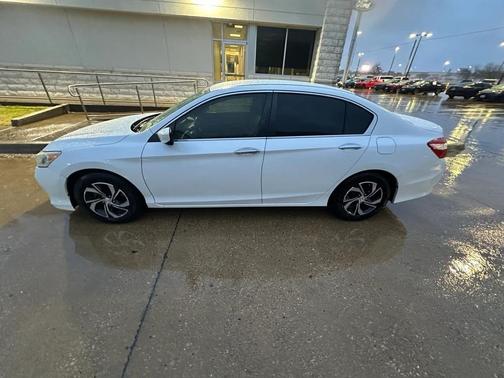 2017 Honda Accord LX