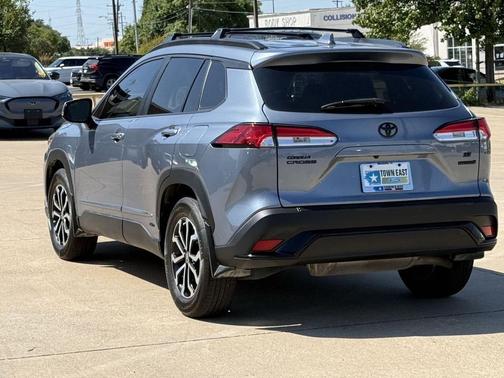 Celestite 2024 Toyota Corolla Cross Hybrid SE