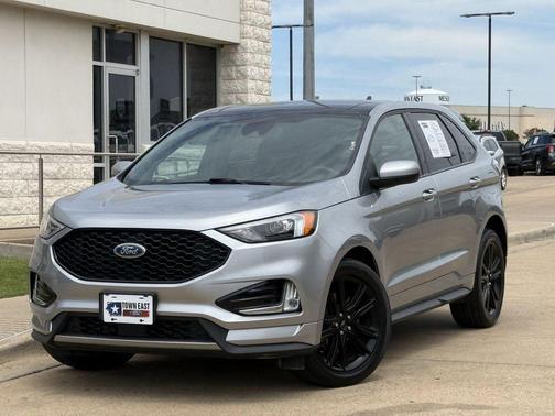Silver Metallic 2021 Ford Edge SEL
