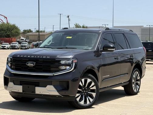 Dark Matter Gray Metallic 2026 Ford Expedition Platinum
