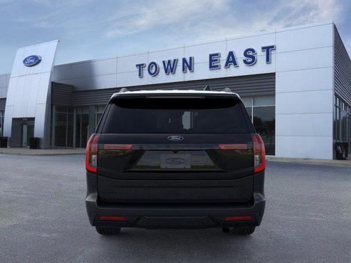 Agate Black Metallic 2026 Ford Expedition Max Platinum