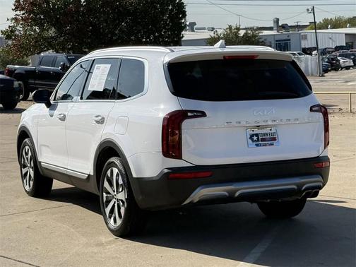 2022 Kia Telluride S