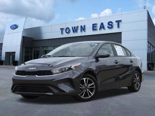 2022 Kia Forte LXS